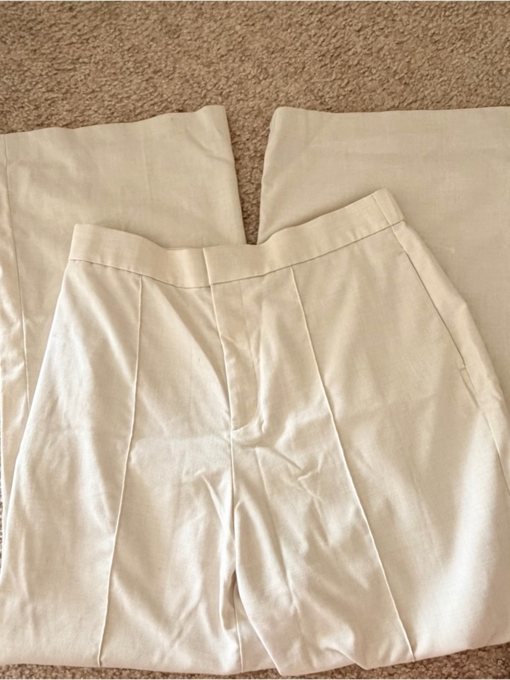 Uniqlo Cream High-Waist Pleated Trousers